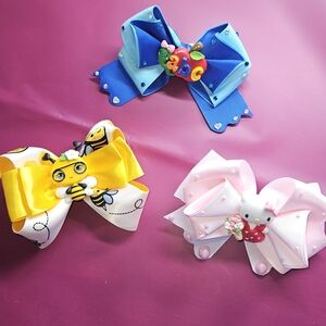 Colorful Cartoon Hair Bows Set And Keychains